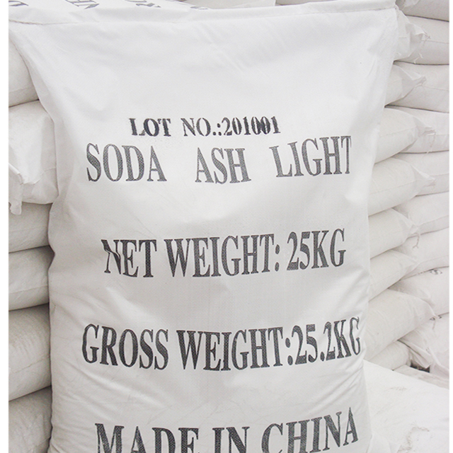 Best manufacturer !soda ash dense/light sodium carbonate 99.2% for glass industry/food grade